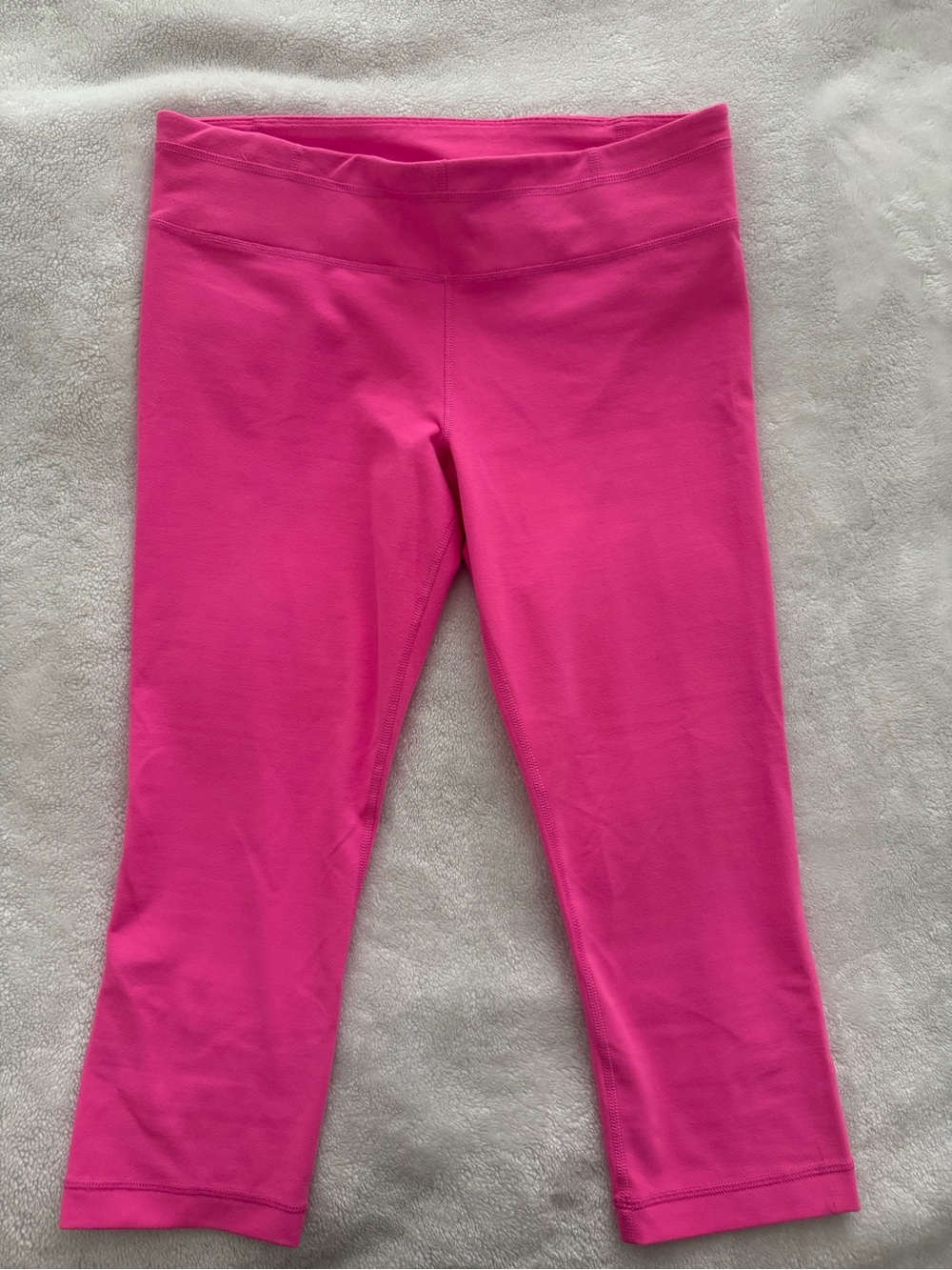 Under Armour Hot Pink Athletic Capris